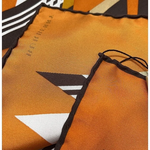NWT BURBERRY 100% Silk Scarf Orange Retro Pattern - Picture 7 of 11